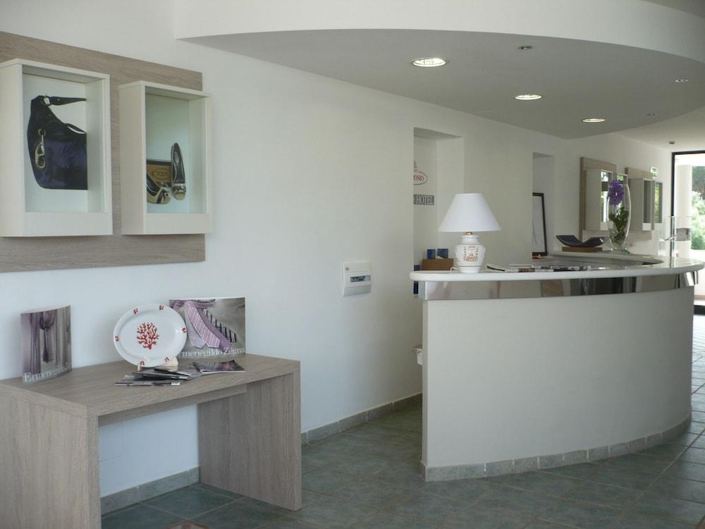 Hotel Ambrosio La Corte Olbia Exterior photo