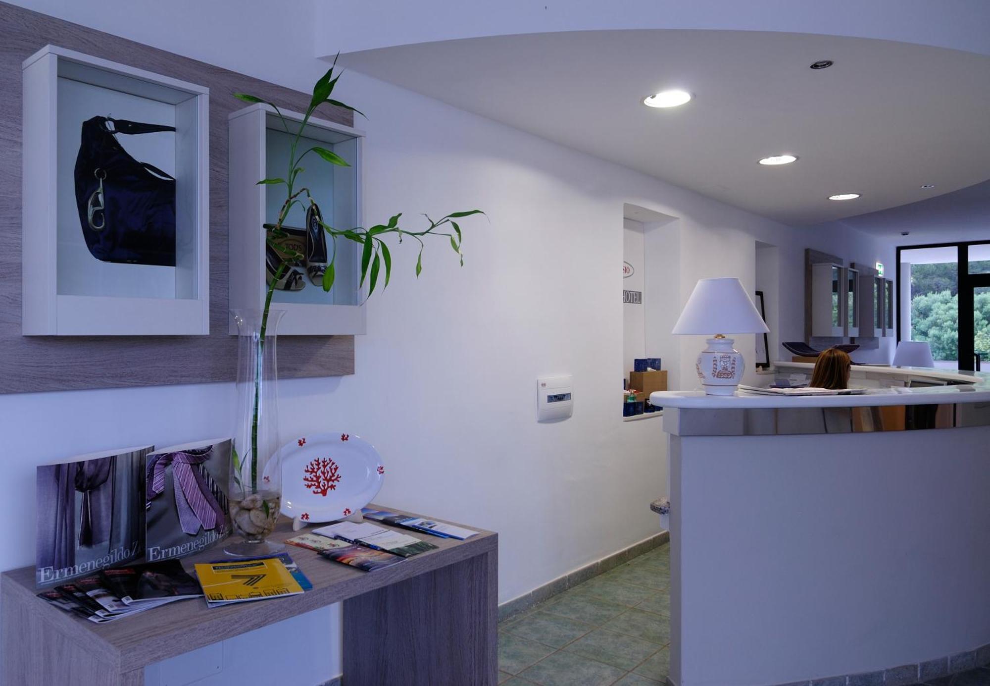 Hotel Ambrosio La Corte Olbia Exterior photo