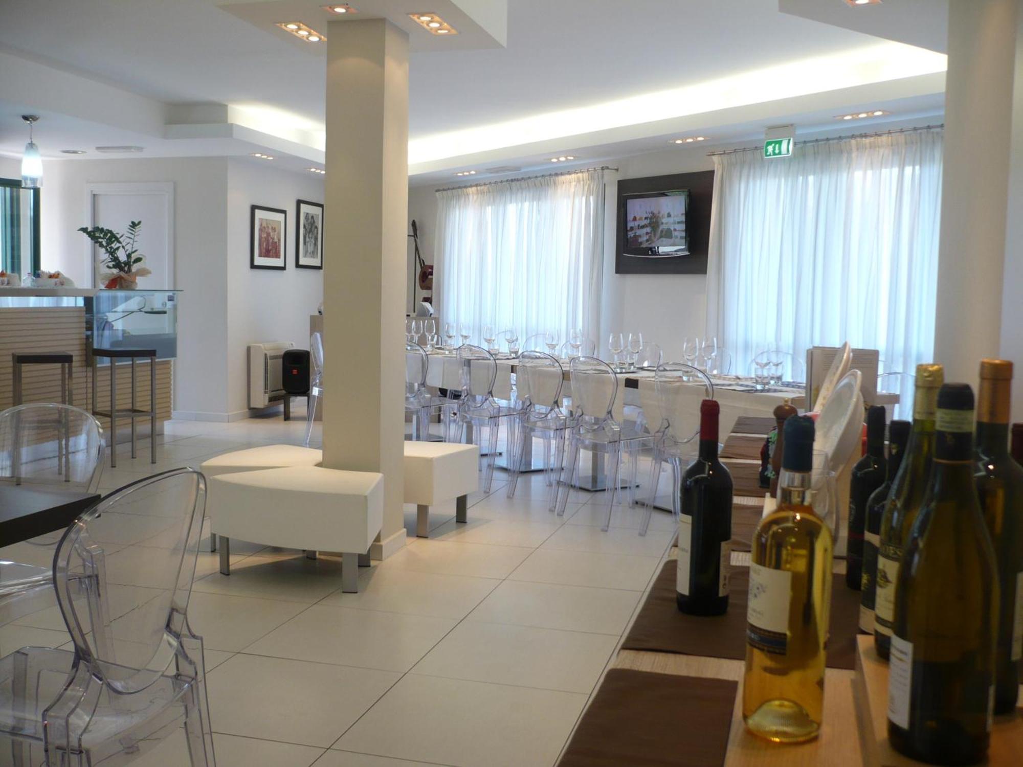 Hotel Ambrosio La Corte Olbia Exterior photo
