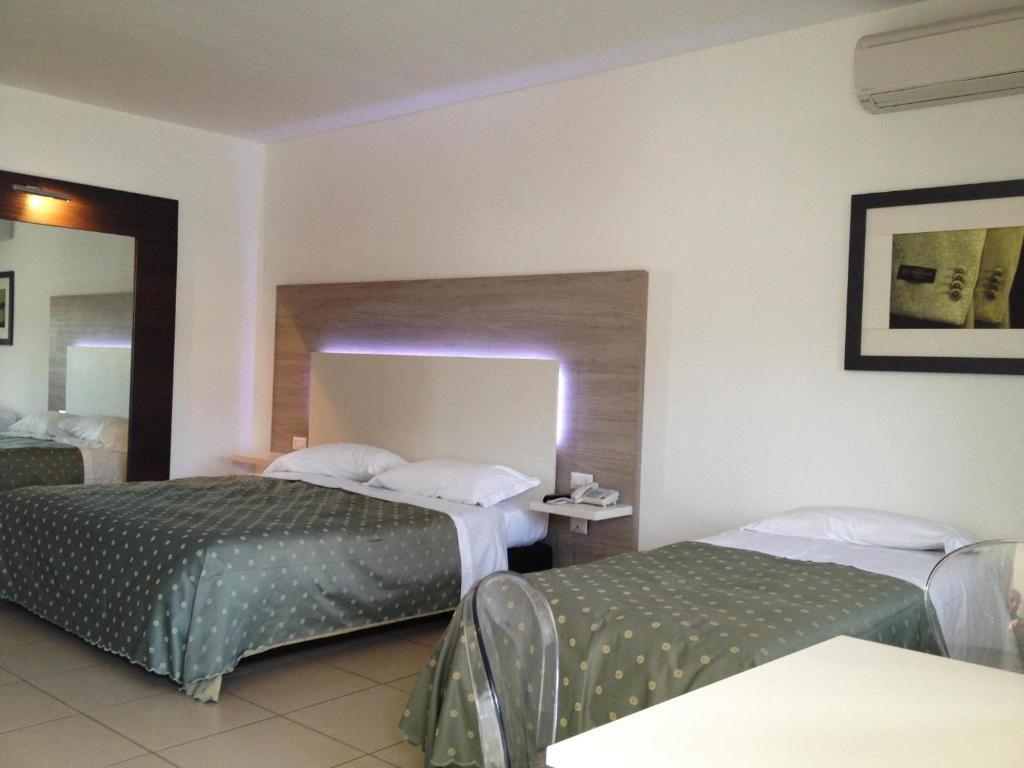Hotel Ambrosio La Corte Olbia Room photo